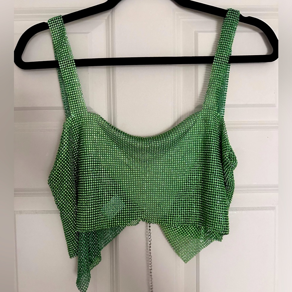 Green chain crop top